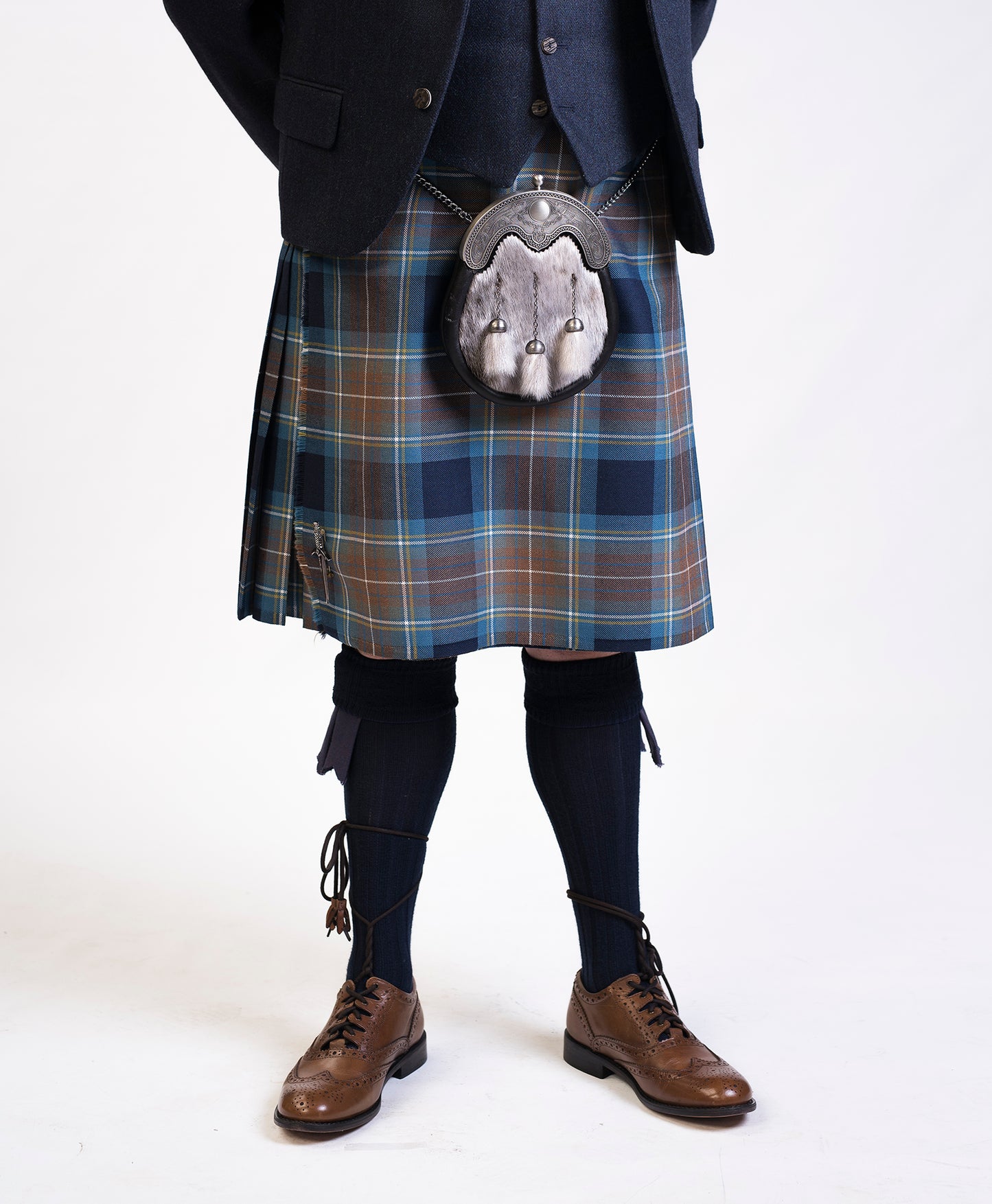 Holyrood / Navy Lovat Hire Outfit